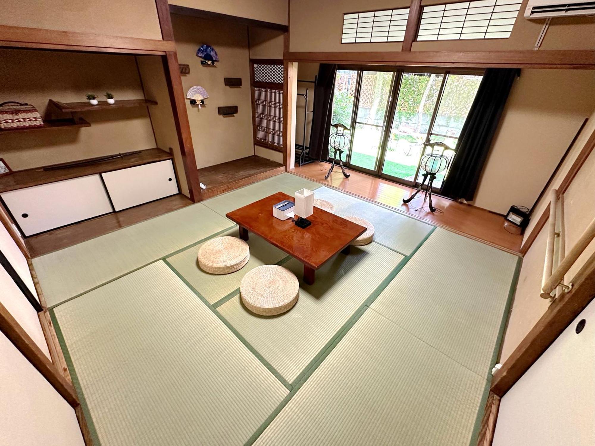 Family Or Business Travel 20 Percent Off丨200 Sqm 丨 14 Min To Shinjuku 丨century-Old Japanese Garden 丨3 Parking Spaces丨4 Bedrooms Токіо Екстер'єр фото