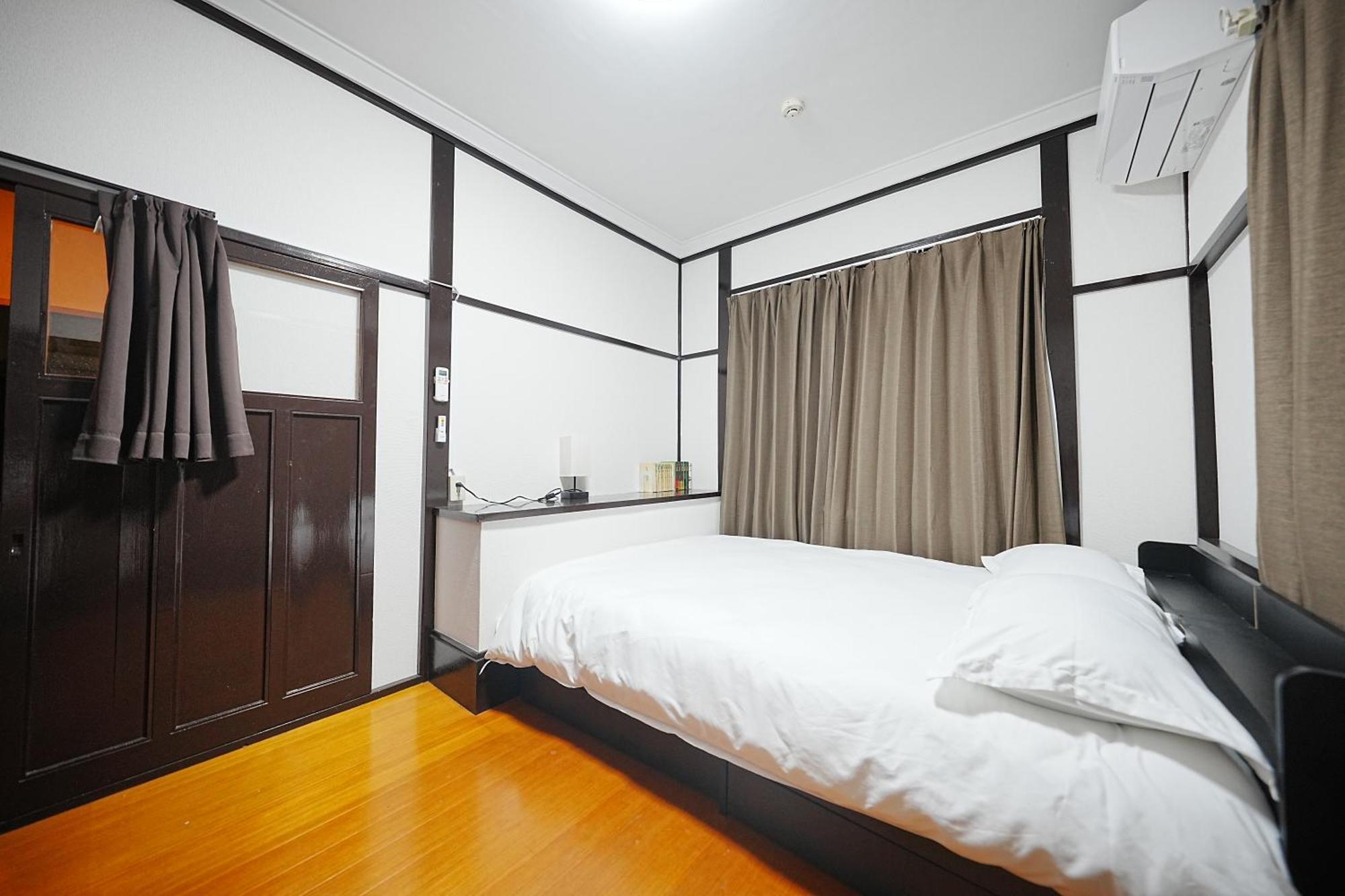 Family Or Business Travel 20 Percent Off丨200 Sqm 丨 14 Min To Shinjuku 丨century-Old Japanese Garden 丨3 Parking Spaces丨4 Bedrooms Токіо Екстер'єр фото